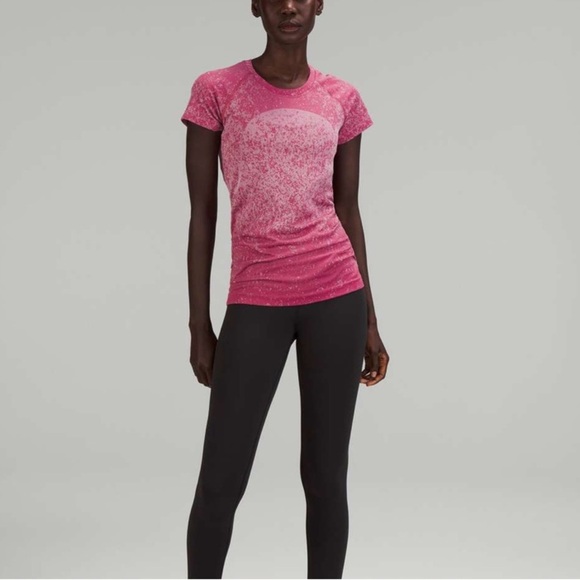 Lululemon Swiftly Tech Short Sleeve Shirt 2.0
Gradient Block Pomegranate - Picture 8 of 8